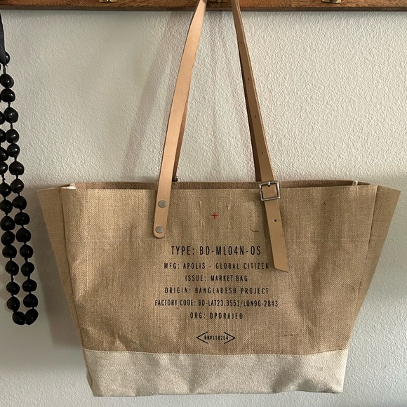 Apolina Handbags - APOLIS GLOBAL CITIZEN ORIGINAL MARKET BAG NWOT